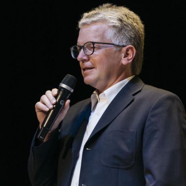 Prok. Manfred Schär