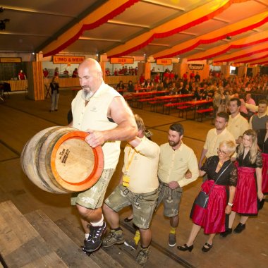 Bockbieranstich am Donnerstag