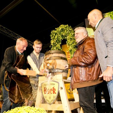 Bockbieranstich am Donnerstag