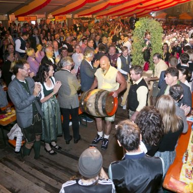 Bockbieranstich am Freitag