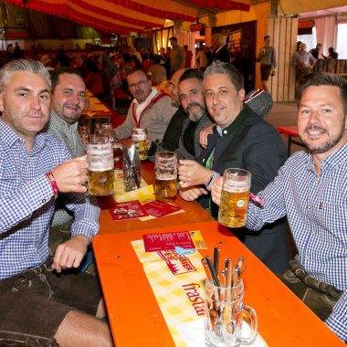 Bockbieranstich am Donnerstag