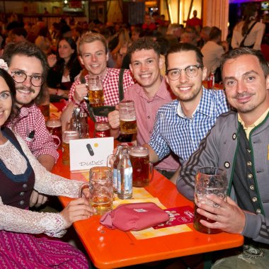 Bockbieranstich am Donnerstag
