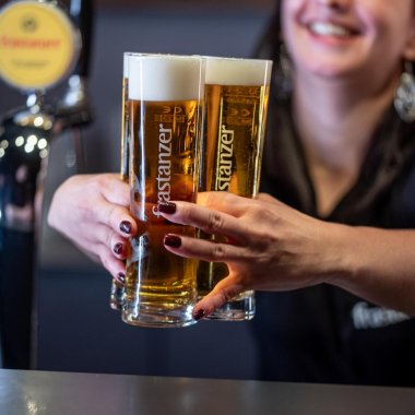 frisch gezapftes Bier